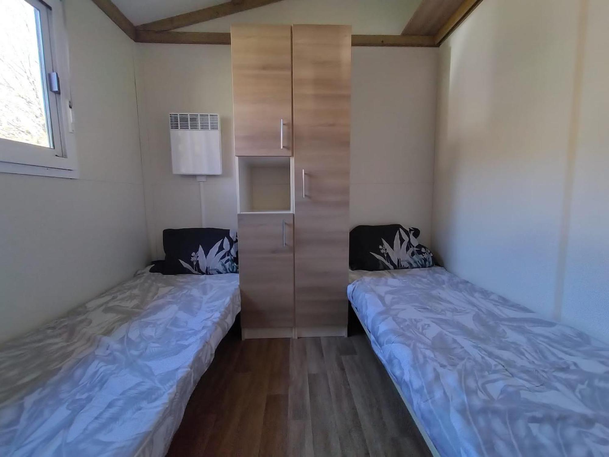 Village De Chalets Et Camping La Pierre De L'Aigle La Bréole Room photo